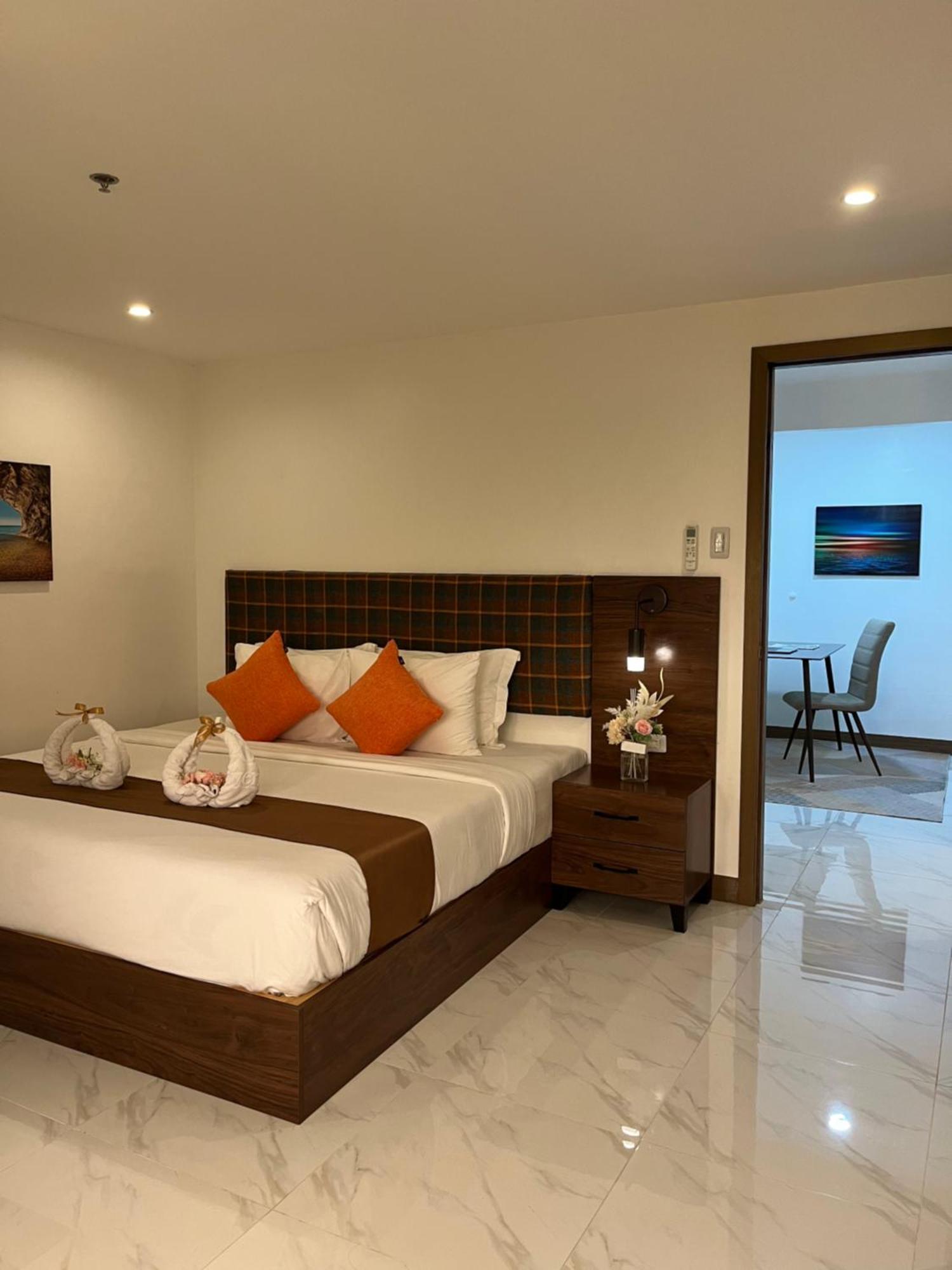 Aparthotel 88Th Avenue Cebu Stadt Zimmer foto